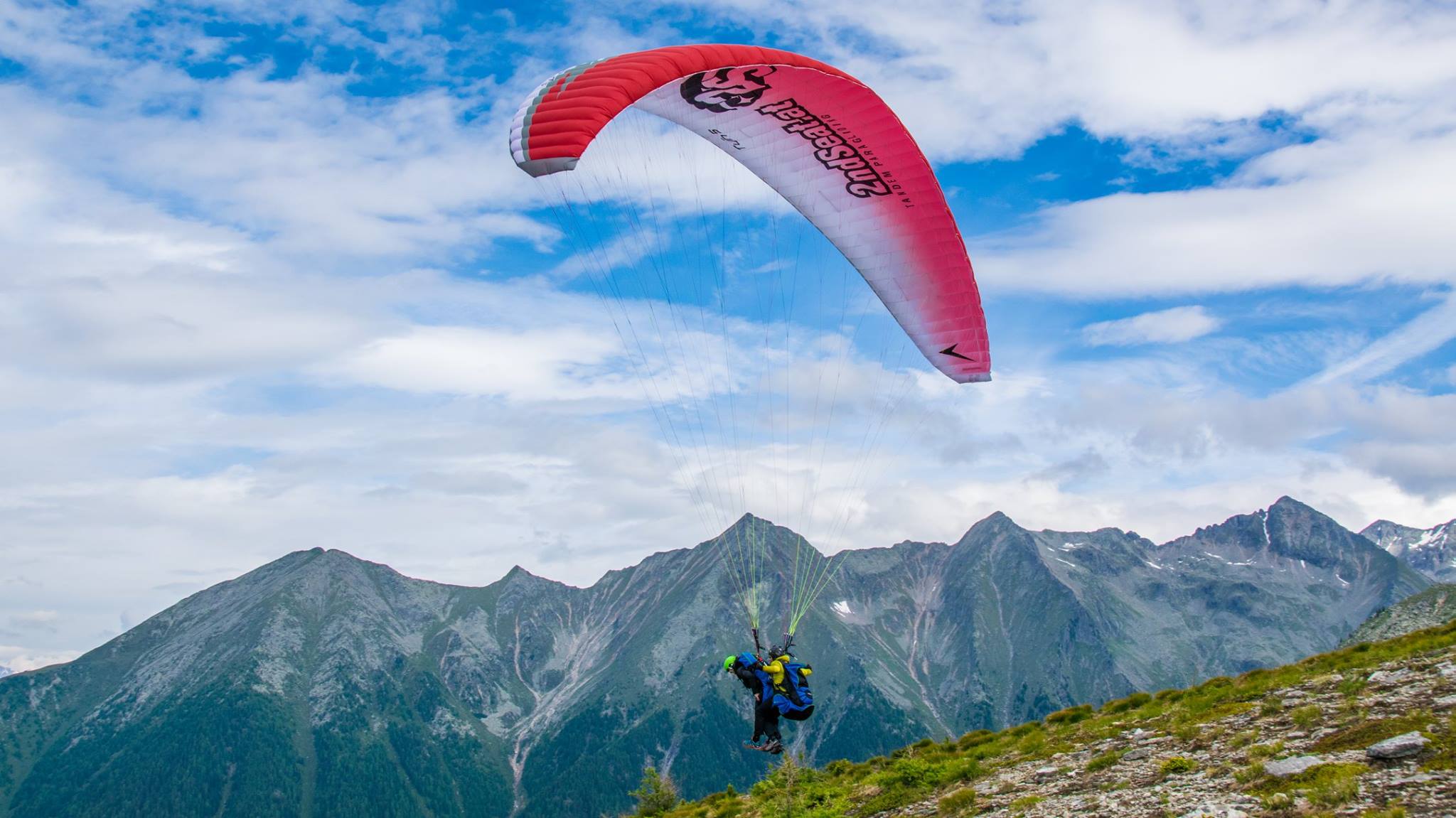 Peter Holzer Paragliding Tandem Pilot
